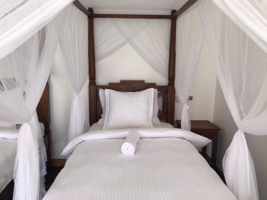 Bird Of Paradise Eco Lodge อารูชา ภายนอก รูปภาพ